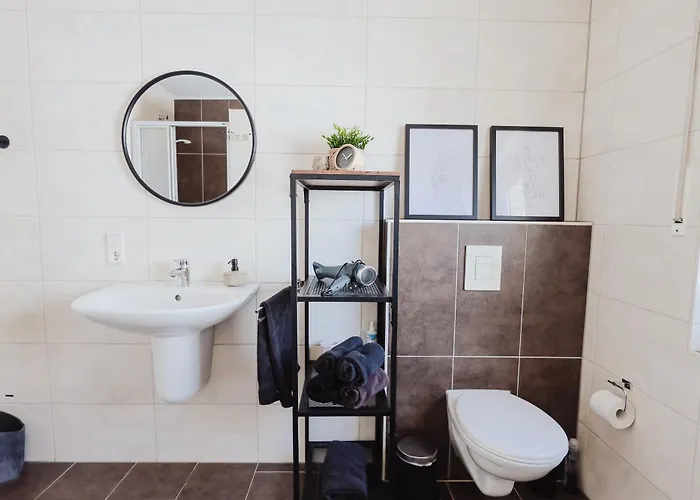 Zentral. Stylisch. Toni House Mit Viel Platz! Nyaraló Lingen