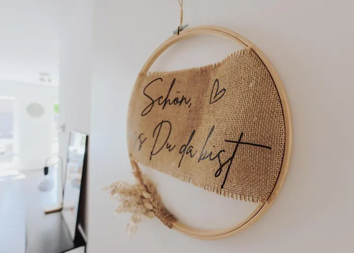 Zentral. Stylisch. Toni House Mit Viel Platz! Nyaraló *